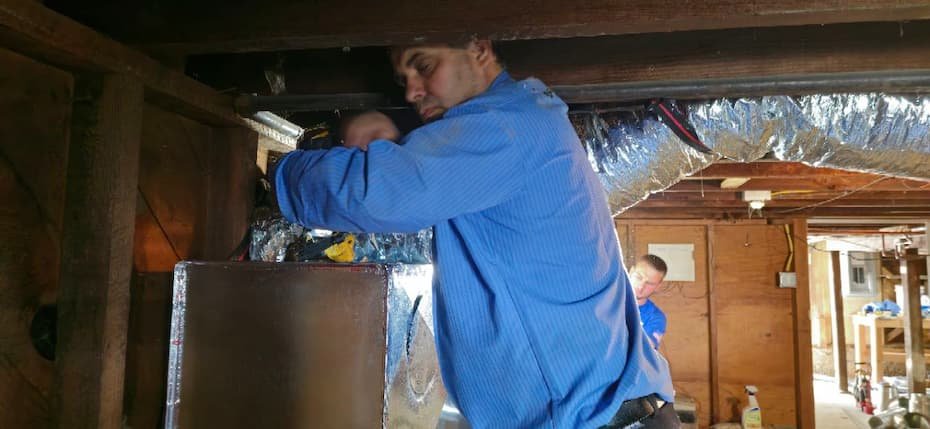 This guide, drawing on information from the U.S. Environmental Protection Agency (EPA), aims to clarify when and why duct cleaning might be necessary, and how to select a reliable service provider in Sacramento.