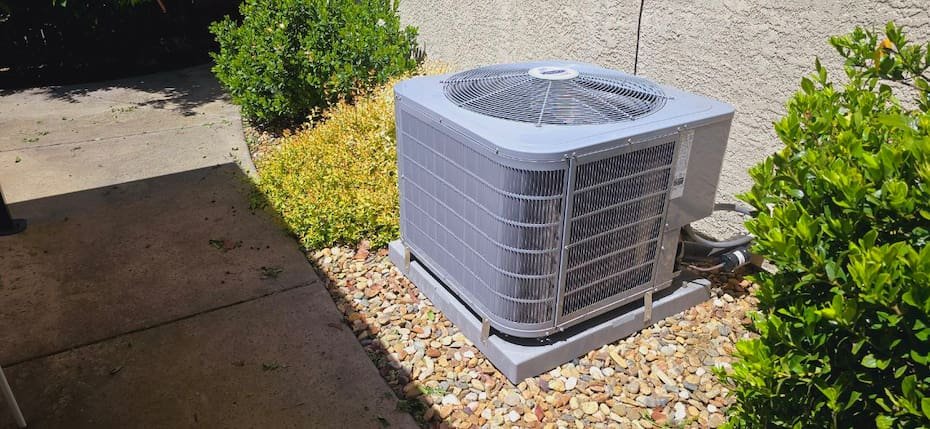 The natural gas furnace is one of the most common types of furnaces, and it is usually installed in home heating system selection due to its efficiency and effectiveness.