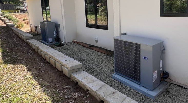 Heat pumps stand out as a dual-function solution, effectively serving as a furnace and a central air conditioner for year-round climate control. Heat pumps are best known for their high efficiency in operation and their friendliness to the environment.